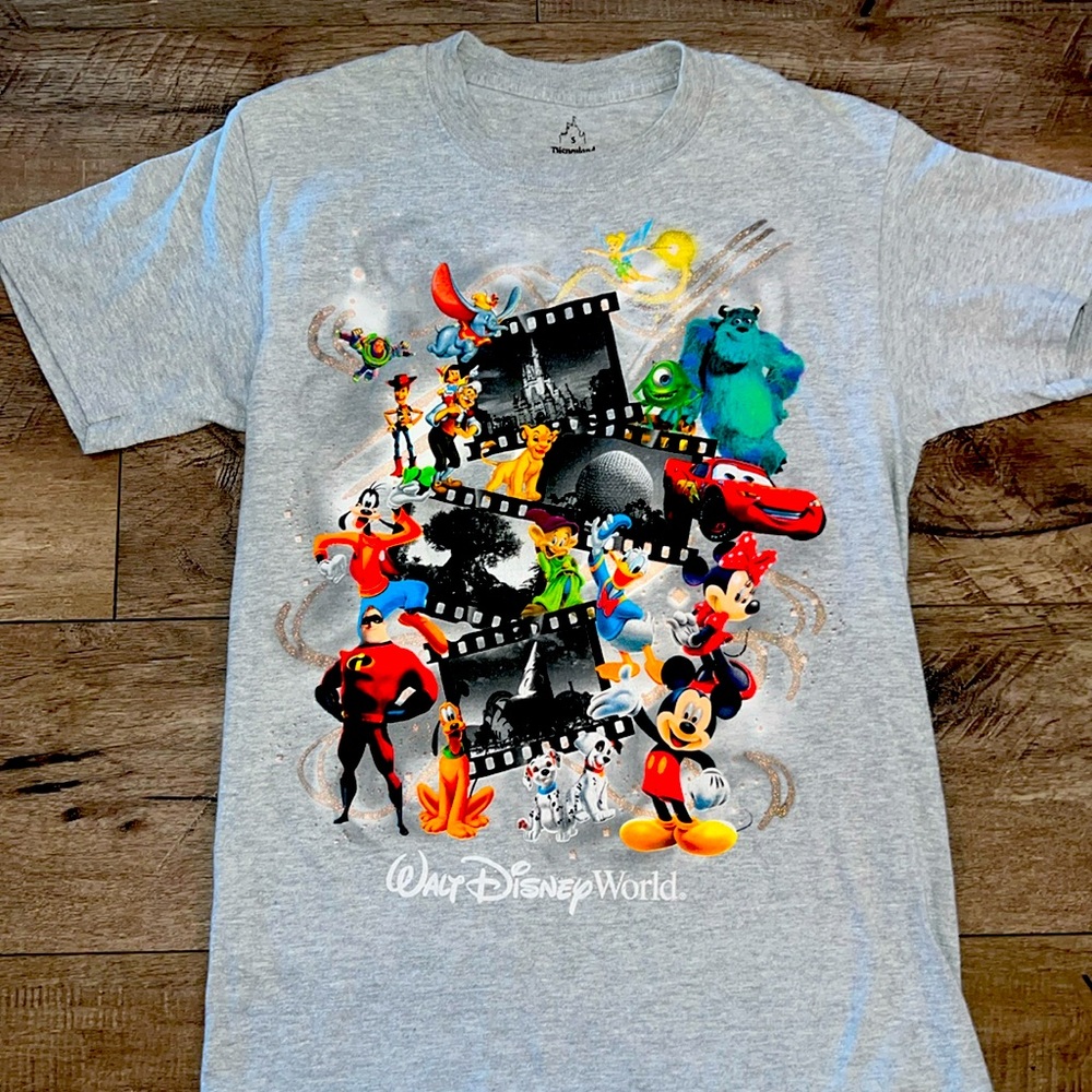 Walt Disney Land/World Multi Character Tee